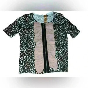 Twelve by twelve Cropped, Leopard Zip Sz s Short Sleeves Mob Wife Round Neck